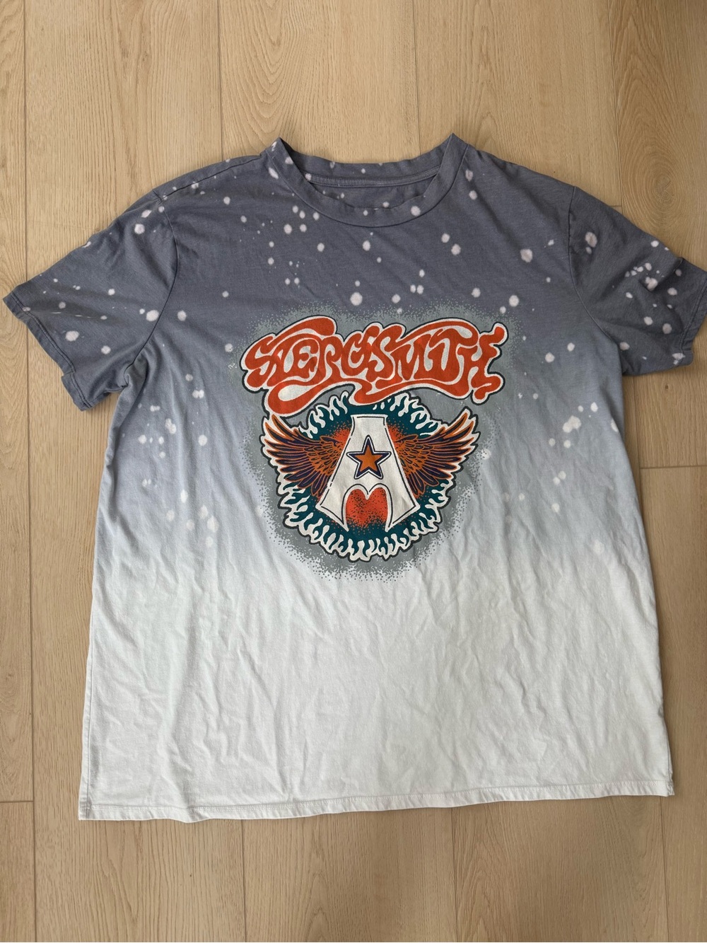 Aerosmith Rock Band Graphic Short Sleeve T-Shirt Gradient Grey to White Logo